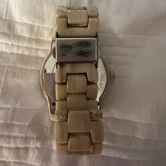 Michael Kors Chronograph Watch with Diamond Inlay - Picture 5 of 5